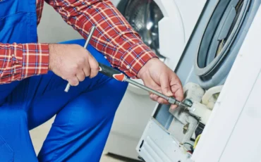 اعراض-حرق-موتور-الغسالة_-والاسباب-ونصائح-مهندسينا-للحفاظ-عليها